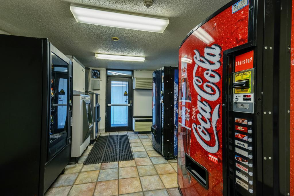 Motel 6 Huntsville - Madison Zewnętrze zdjęcie