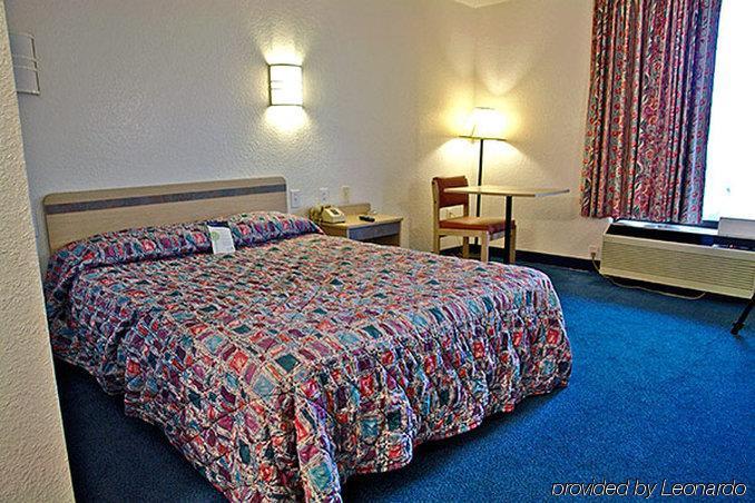 Motel 6 Huntsville - Madison Zewnętrze zdjęcie
